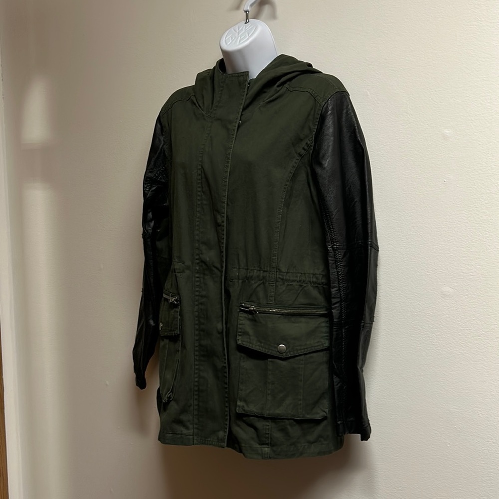 Army Green Jacket with Pleather Sleeves 💚💚